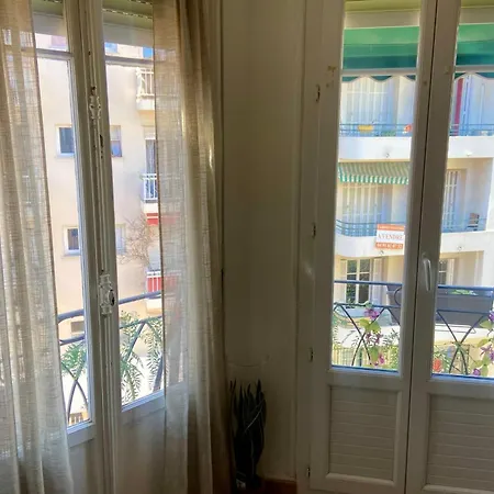 A Pretty Nest In Nice